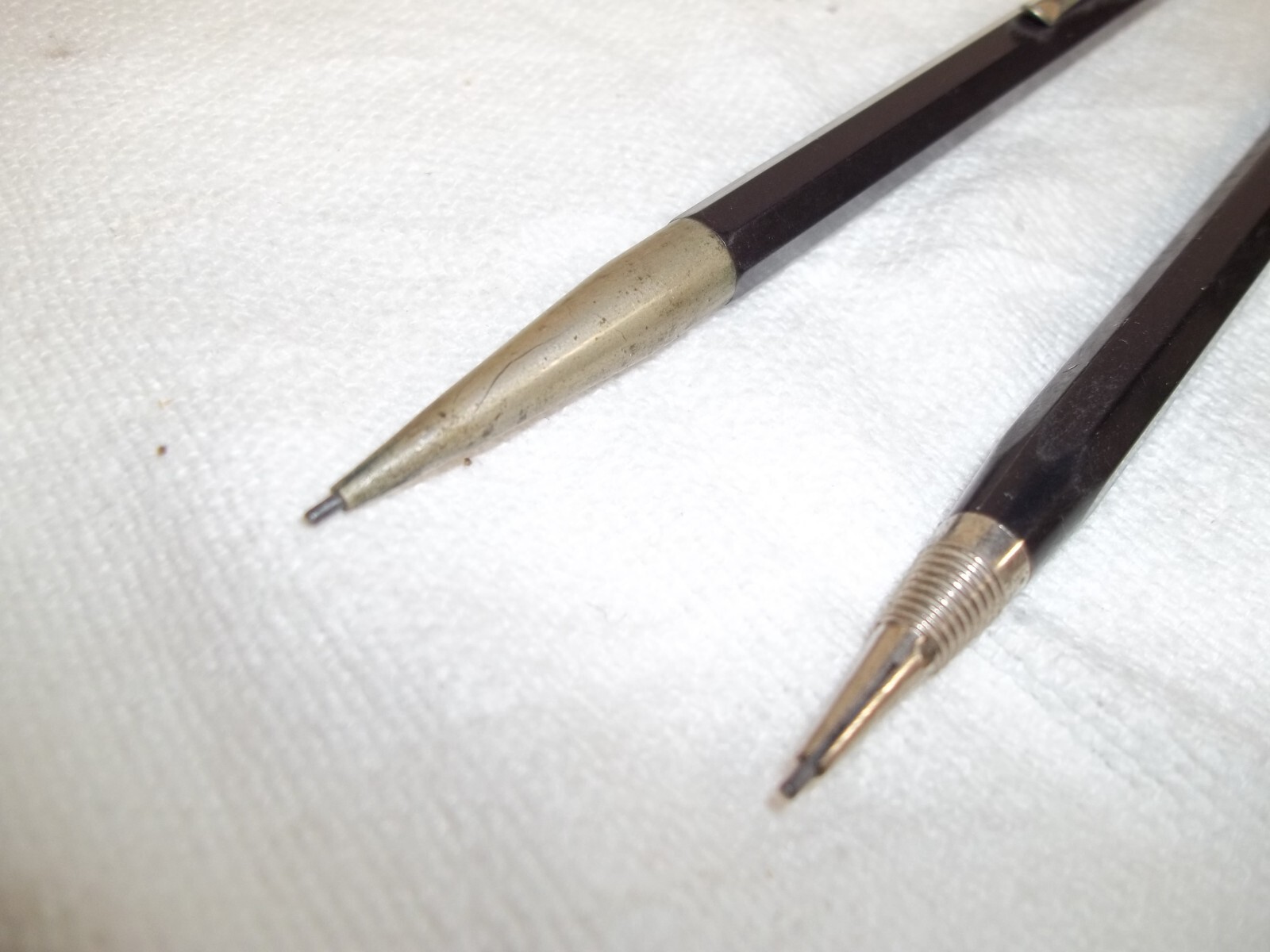 A+3 Lot of (2) VERY EARILY AUTOPOINT Mechanical Lead Pencils