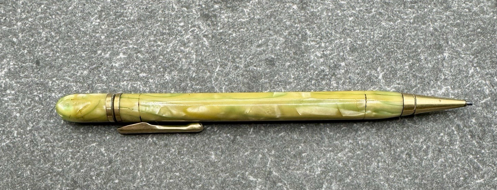 Vintage Conklin Endura Symetrik Green Vein Gold Trim 5-1/8″ Mechanical Pencil