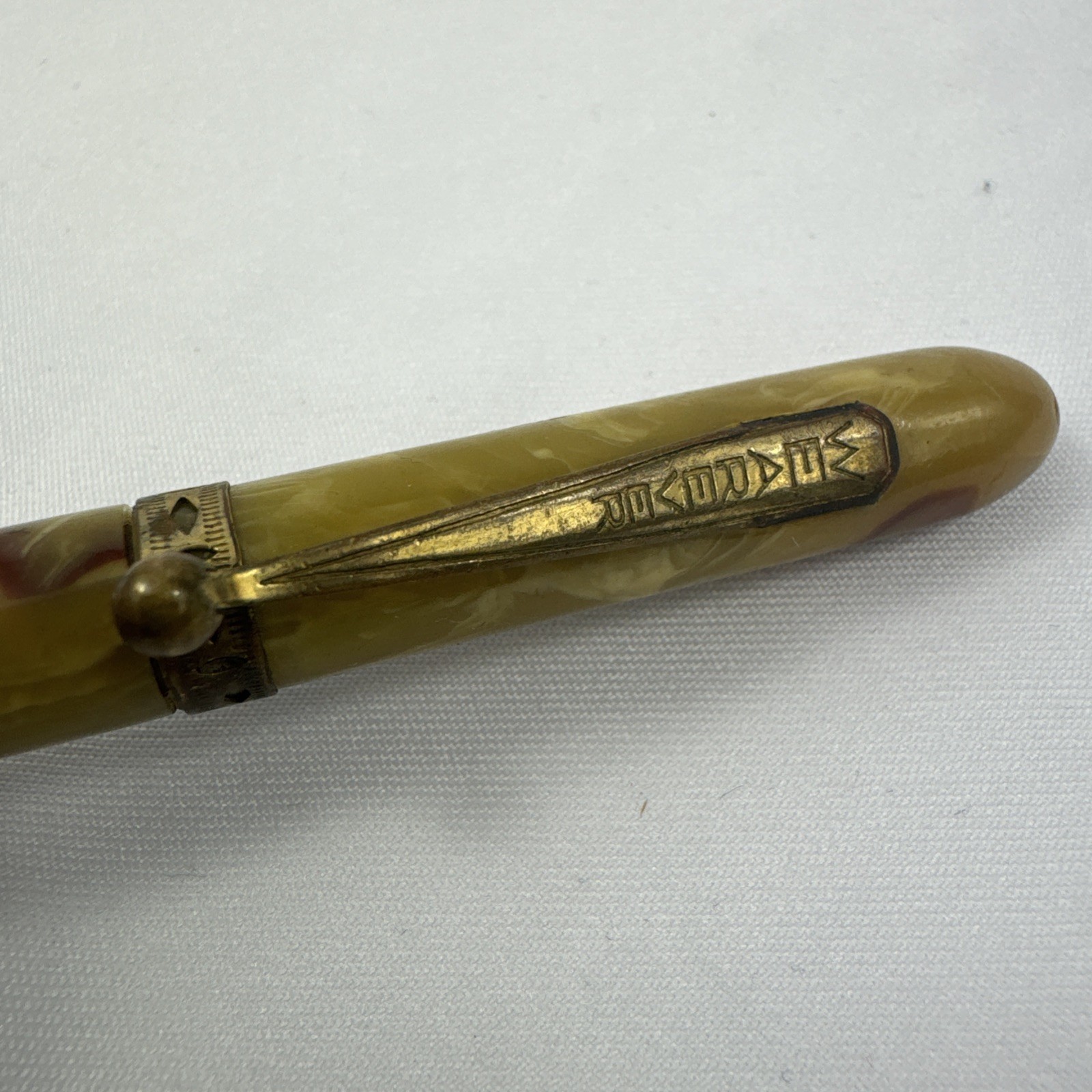 Vintage WEAREVER Mechanical Pencil Pen Marbeled Lucite Rare Writing Instrument