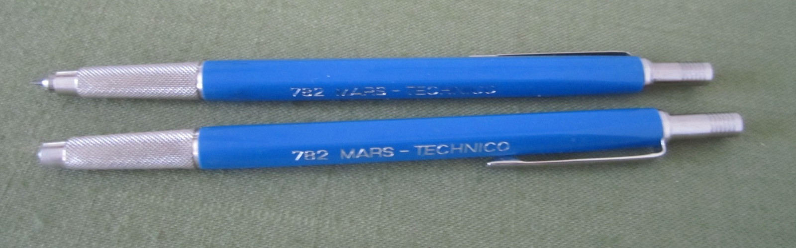 Vtg Staedtler Mars Technico Lumograph Drafting Pencil 780 782 4B HB Blue Germany