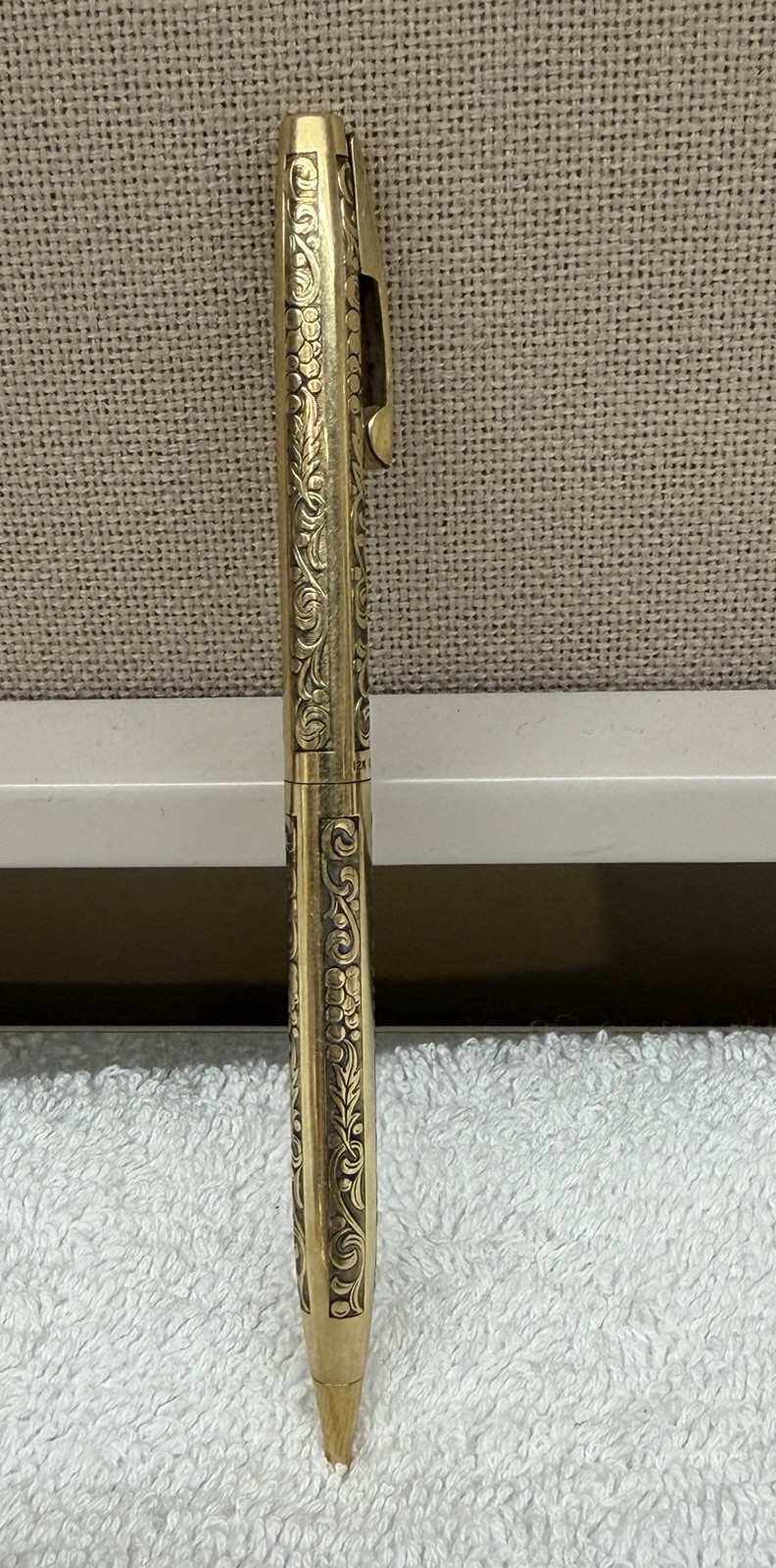 Vintage Sheaffer 12K Gold Filled Mechanical Pencil Engraved Grape Vine USA Twist