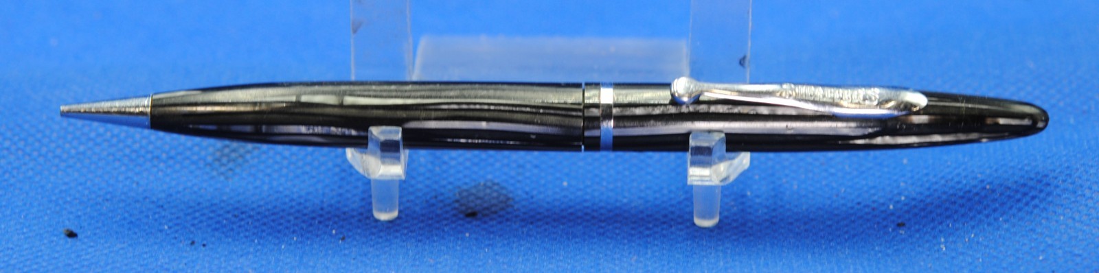1940 striated Sheaffer’s 300 mechanical pencil ESTATE FRESH