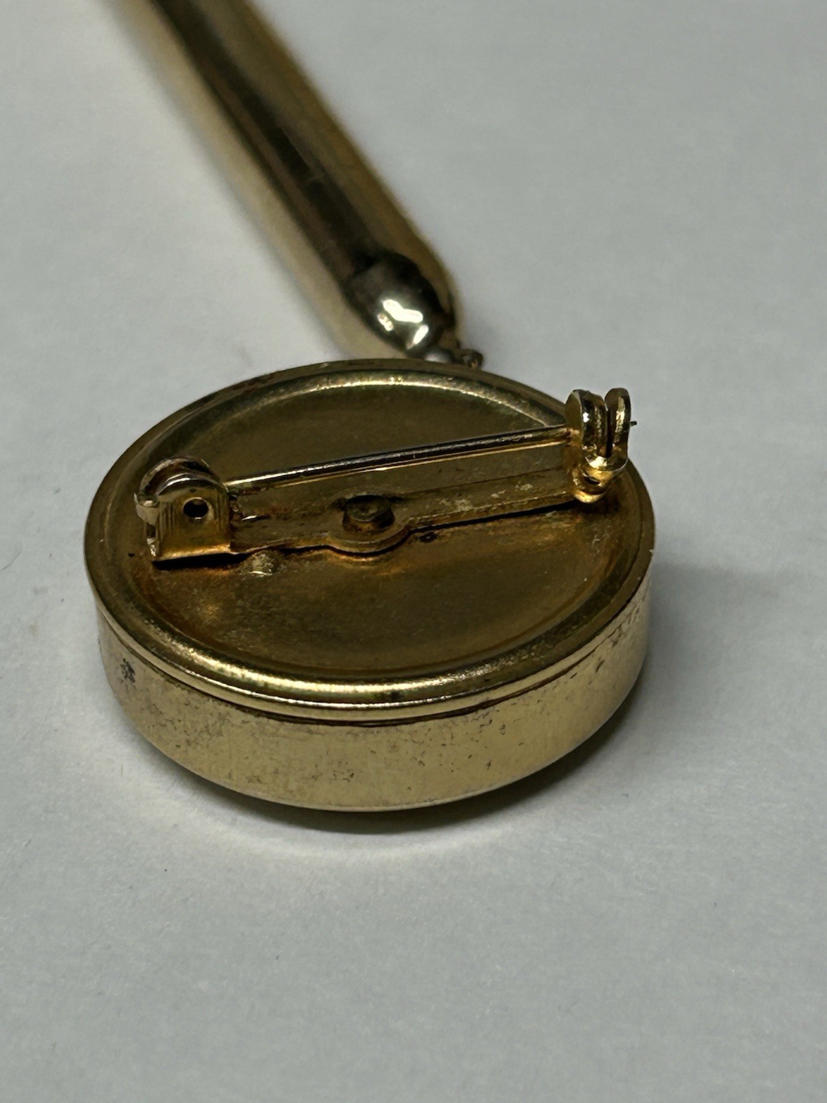 VTG Gold Tone Mechanical Retractable Chain Lead Pencil Pin Brooch Works