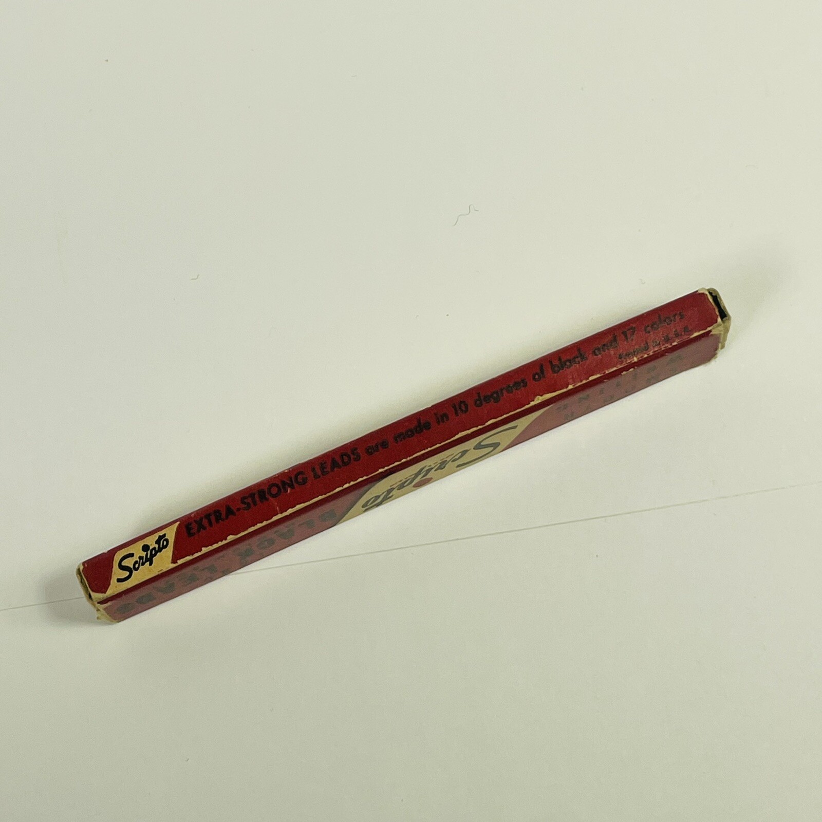 Vintage Scripto smooth writing long Medium Soft leads box E 630