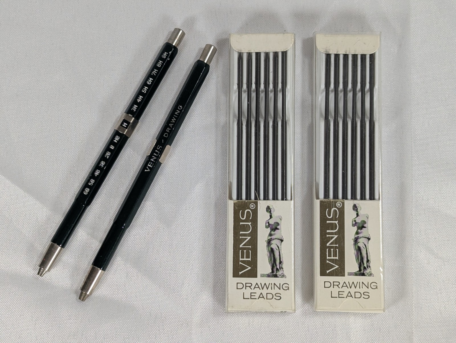 2 Vintage Venus Drawing Drafting Leadholders w/Venus Lead No 842 H & F