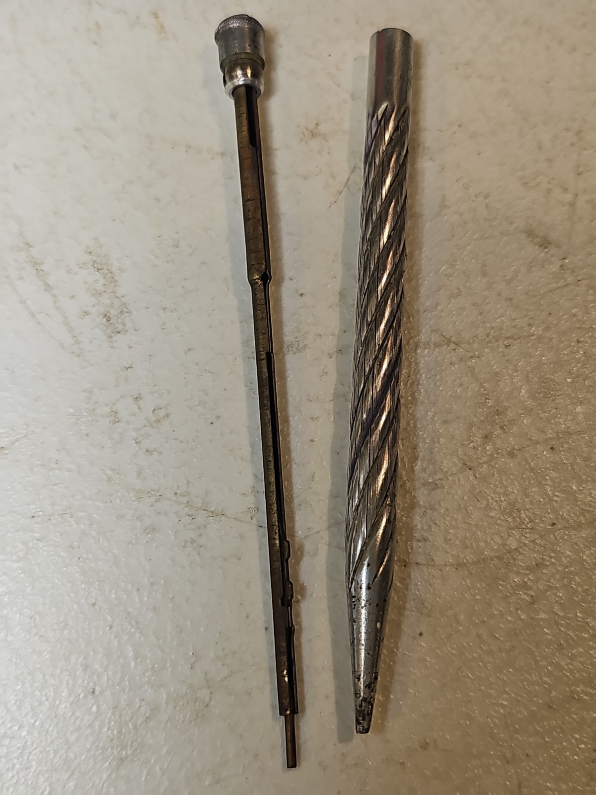 Vintage Redipoint Aluminum Swirl Design Mechanical Pencil – 5 1/4″