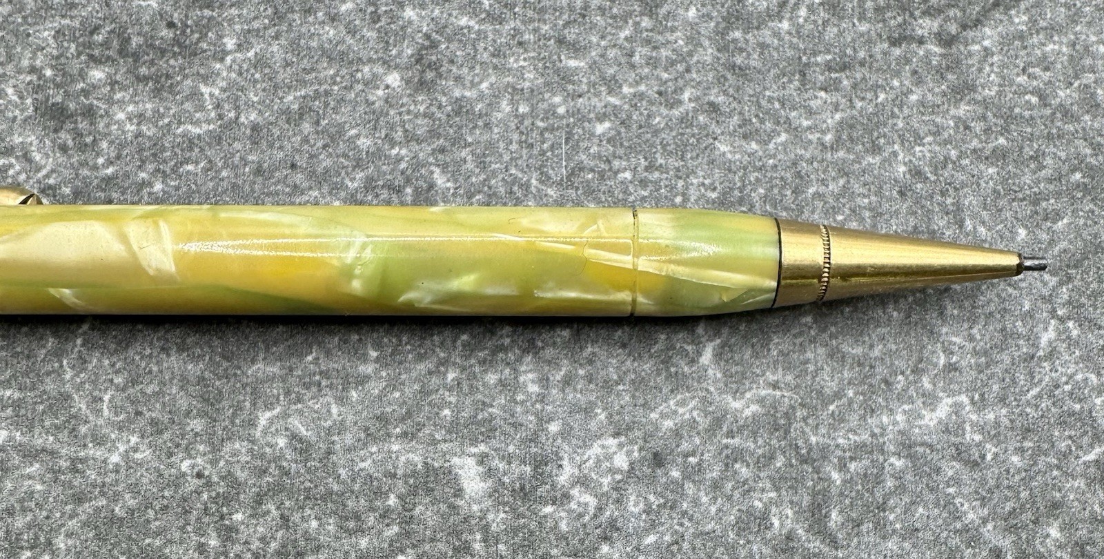 Vintage Conklin Endura Symetrik Green Vein Gold Trim 5-1/8″ Mechanical Pencil