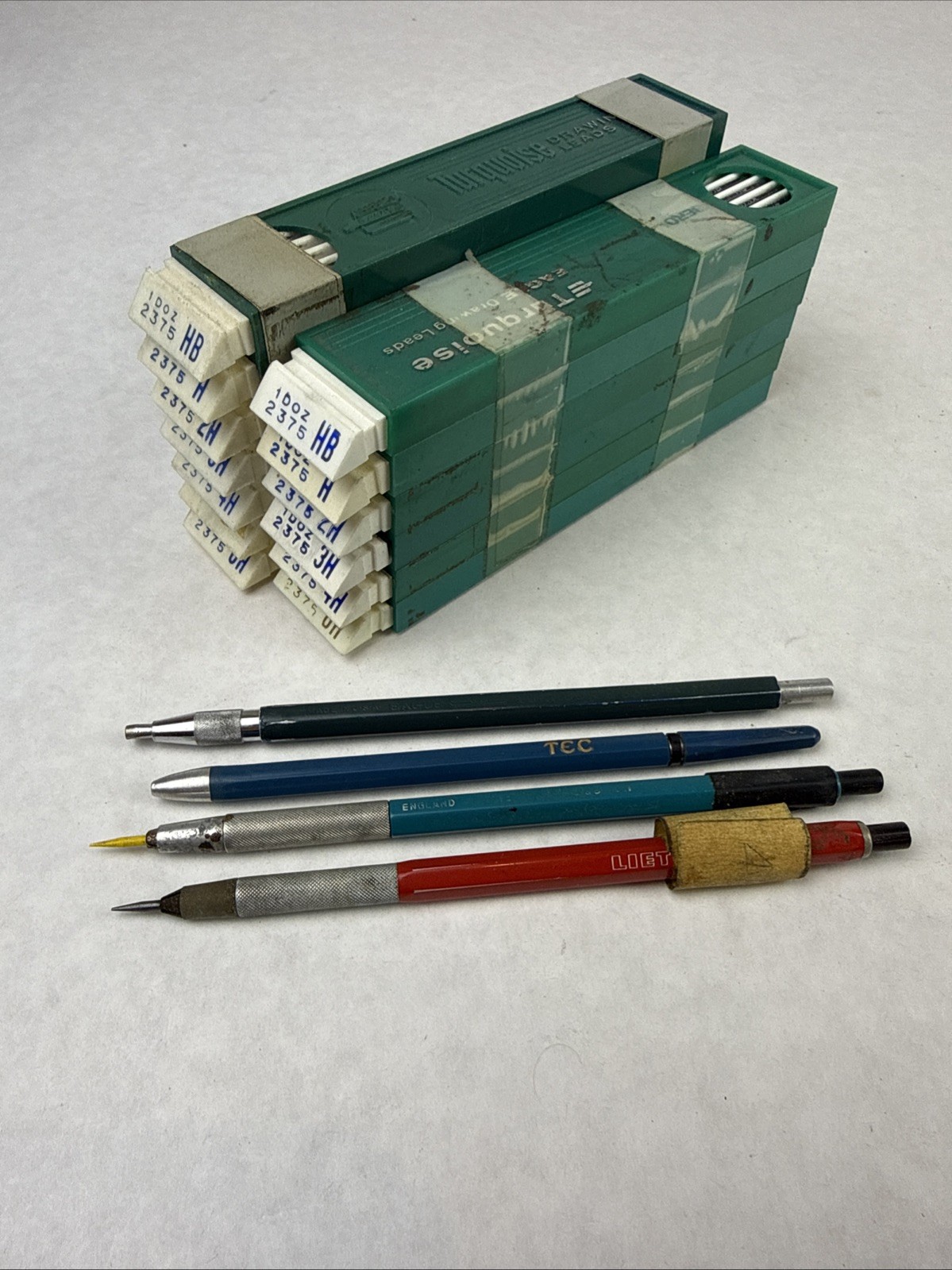 Vintage Lot Berol Turquoise Eagle Drawing Leads #2375 2H 3H 4H 6H HB H 5H Read