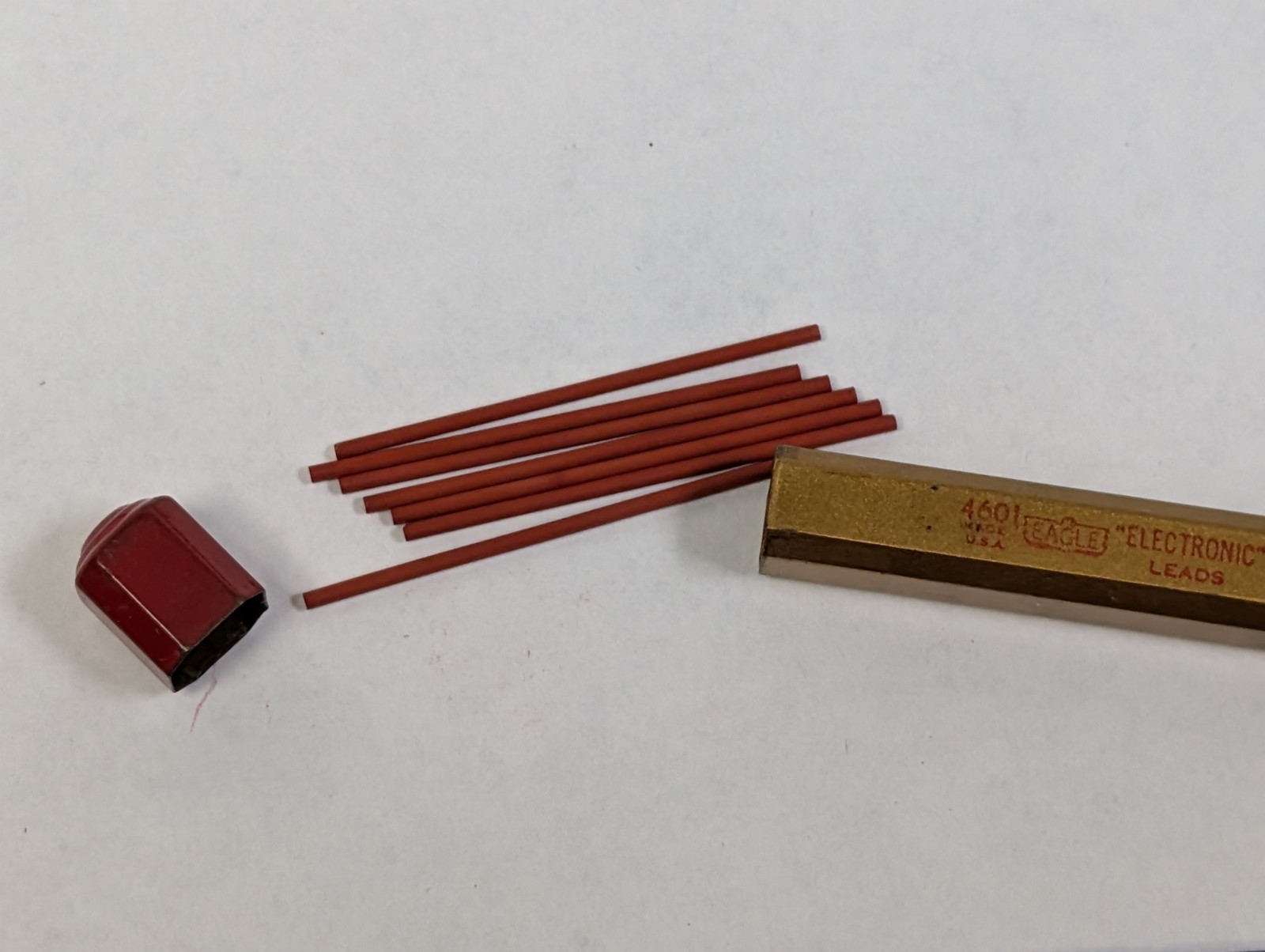 Vtg Eagle Electronic Pencil Refill Leads #4601 Red