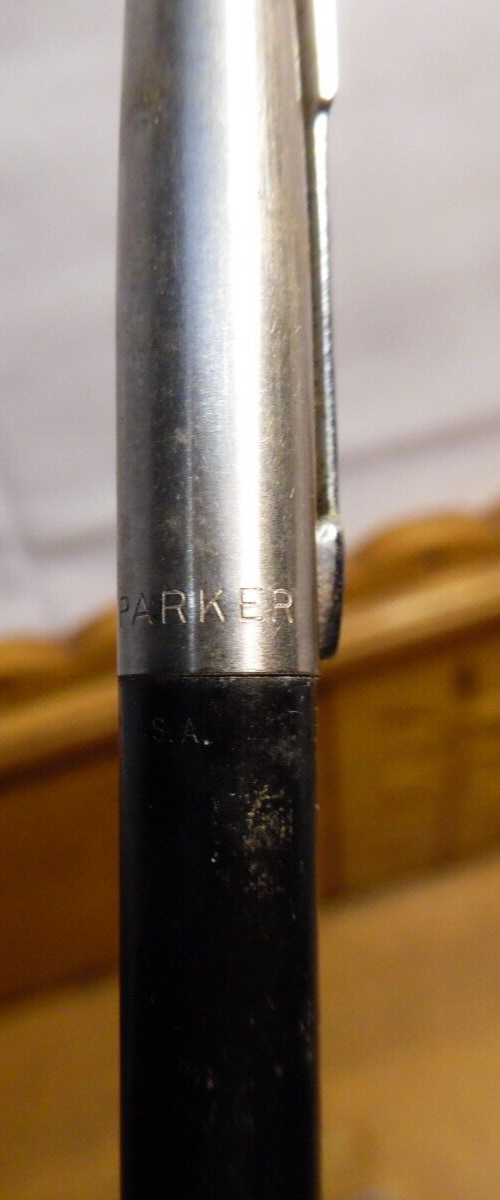 3 Vintage Mechanical Pencils – Scripto Parker Sheaffer – And 1 Parker Pen Casing