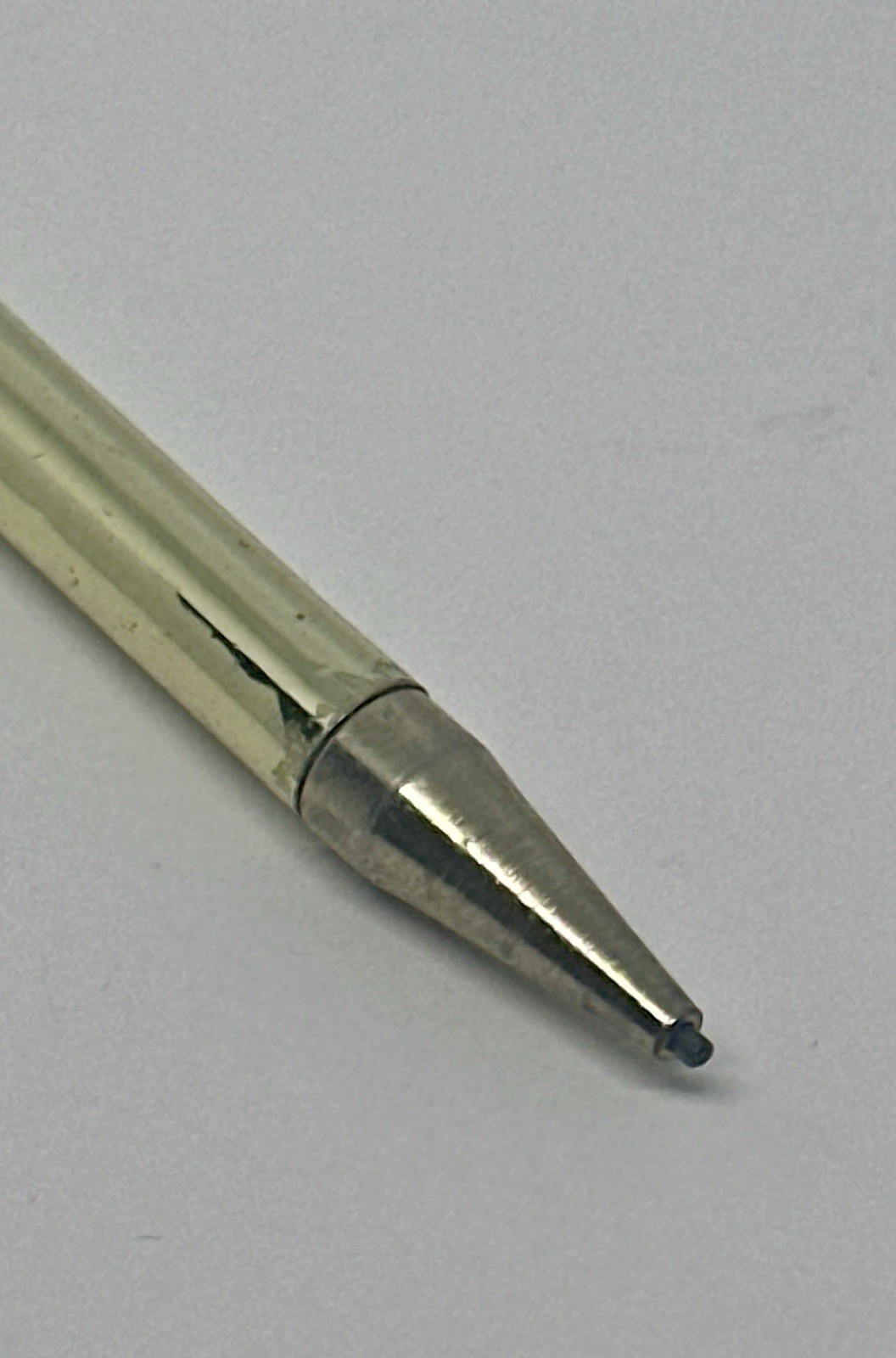 Vintage 1950’s-1960’s Gold Tone Lead Pencil Retractable Chain Brooch Pin