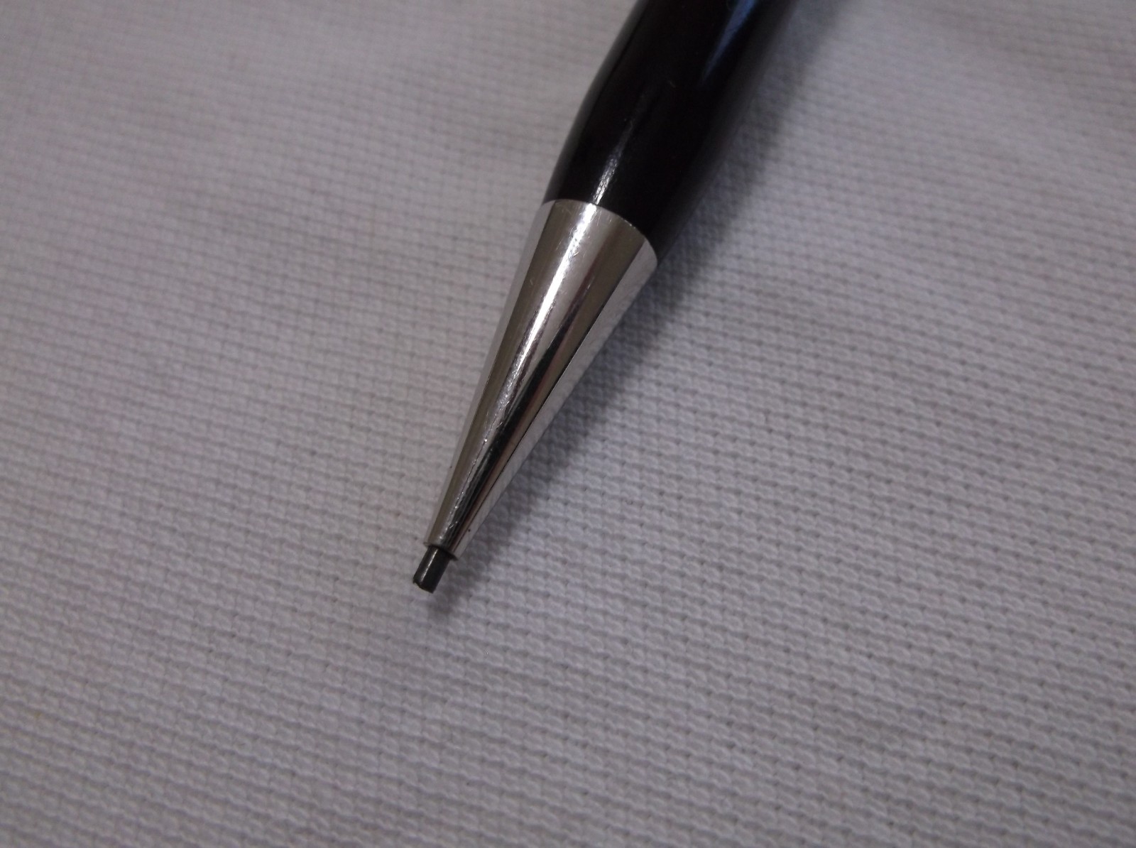 VINTAGE WAHL EVERSHARP CORONET BLACK ALUMILITE MECHANCIAL PENCIL / 1.18 mm LEAD