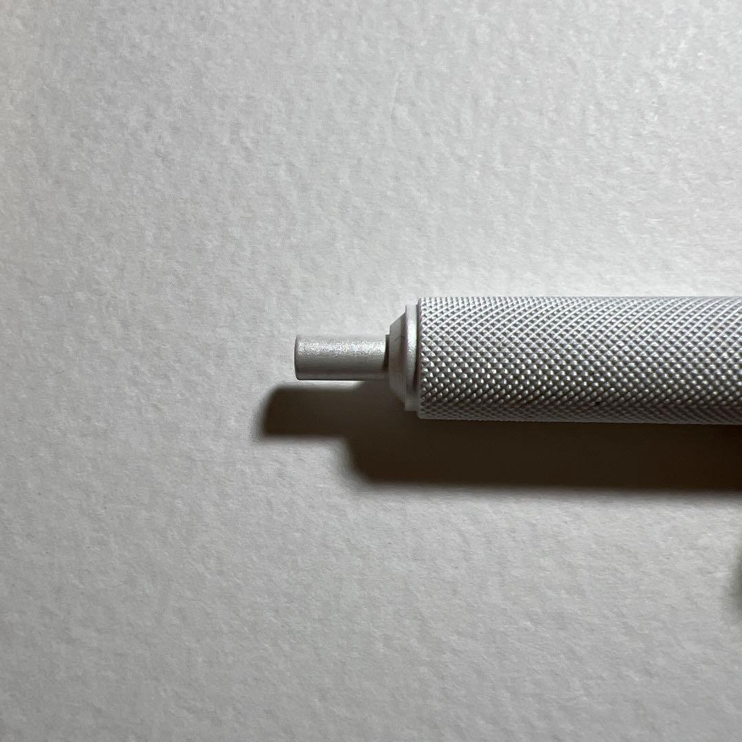 rotring 600 0.5mm pearl white madder red base