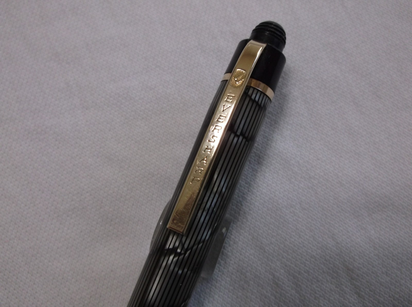 VINTAGE EVERSHARP SKYLINE GRAY STRIPE MOIRE MECHANCIAL PENCIL / 1.18 mm LEAD
