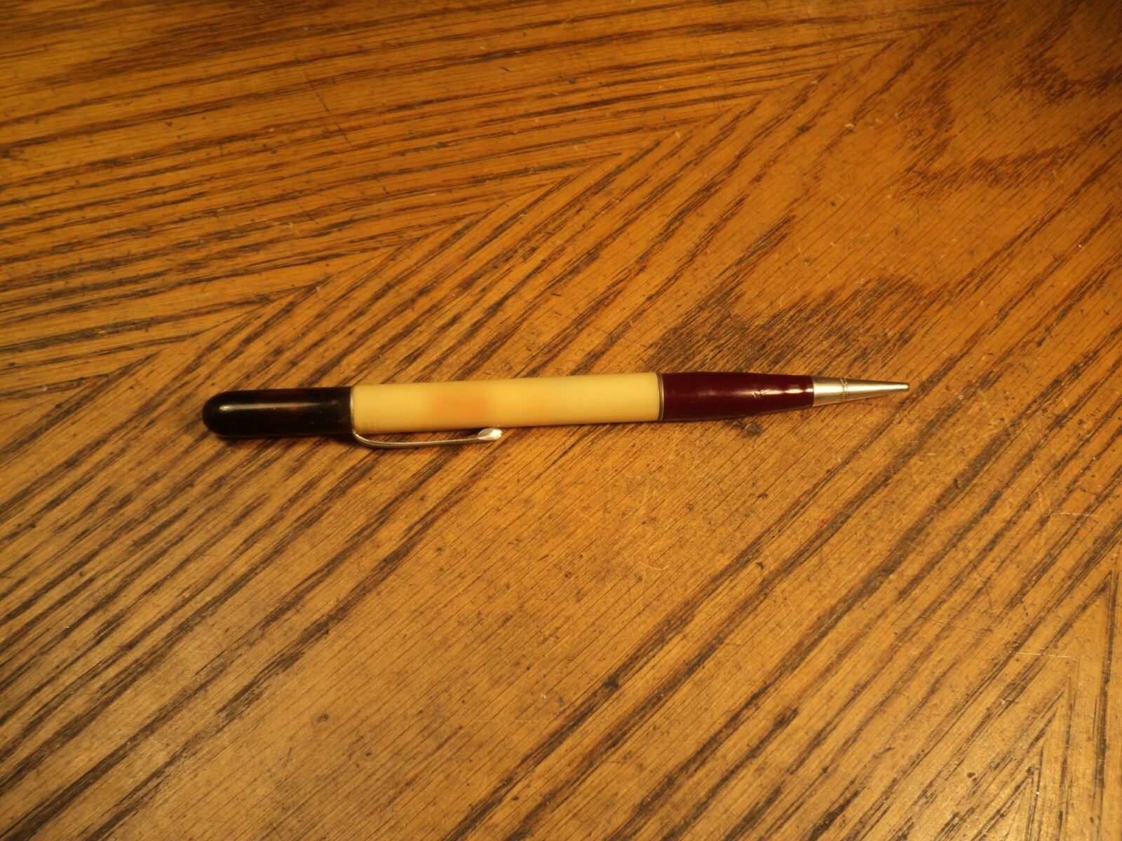 Vintage Ritepoint Mechanical Pencil 5-7/8″ Oil Cap B