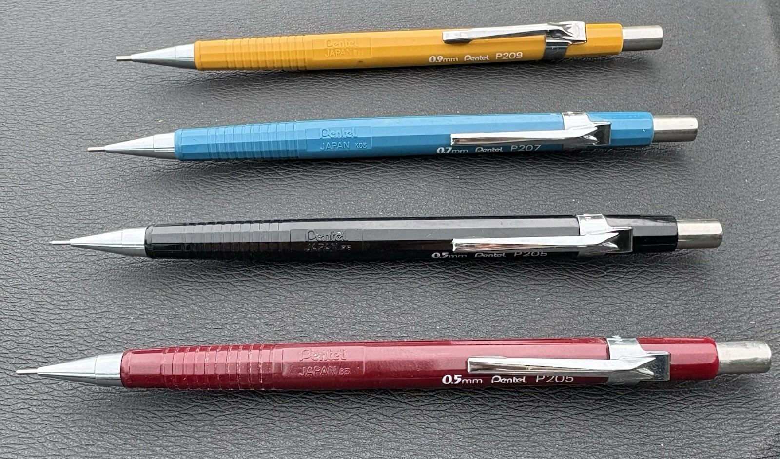 Lot of 4 Vintage Pentel Mechanical Pencils .5mm .7mm .9mm Red Black Blue Yellow