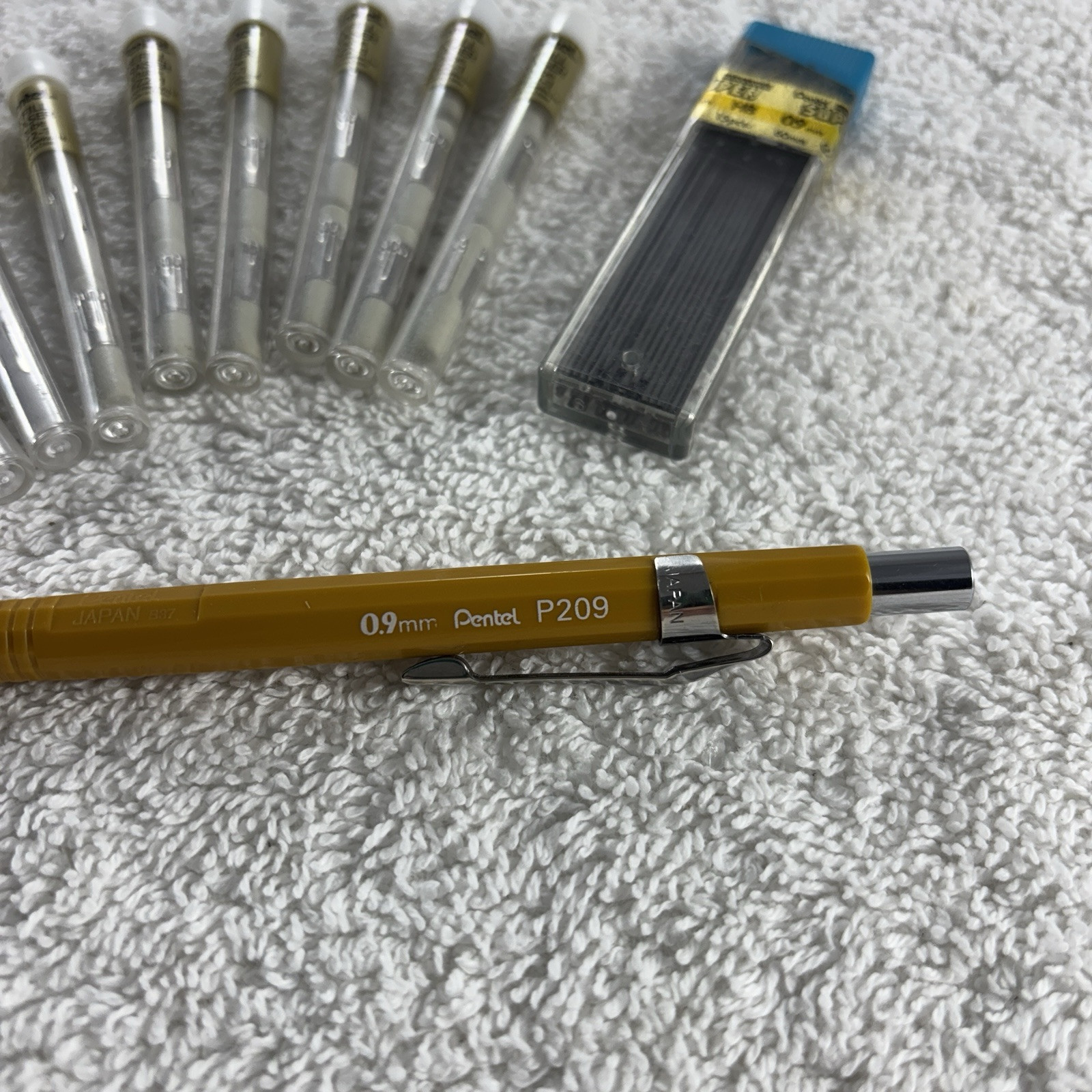 Vintage PENTEL P209 0.9mm Mechanical Pencil w/Lead & Z2-1 Eraser Refills!
