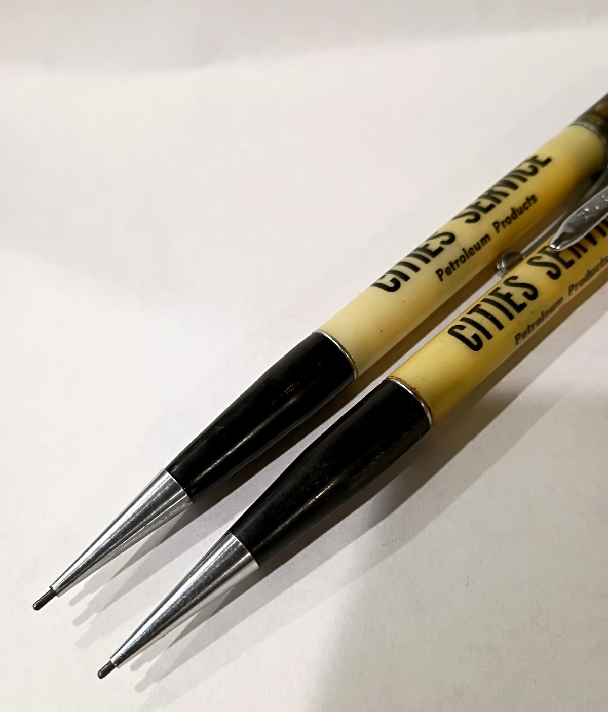 2 Vintage Ritepoint Mechanical Pencils Cities Service Oil Caps