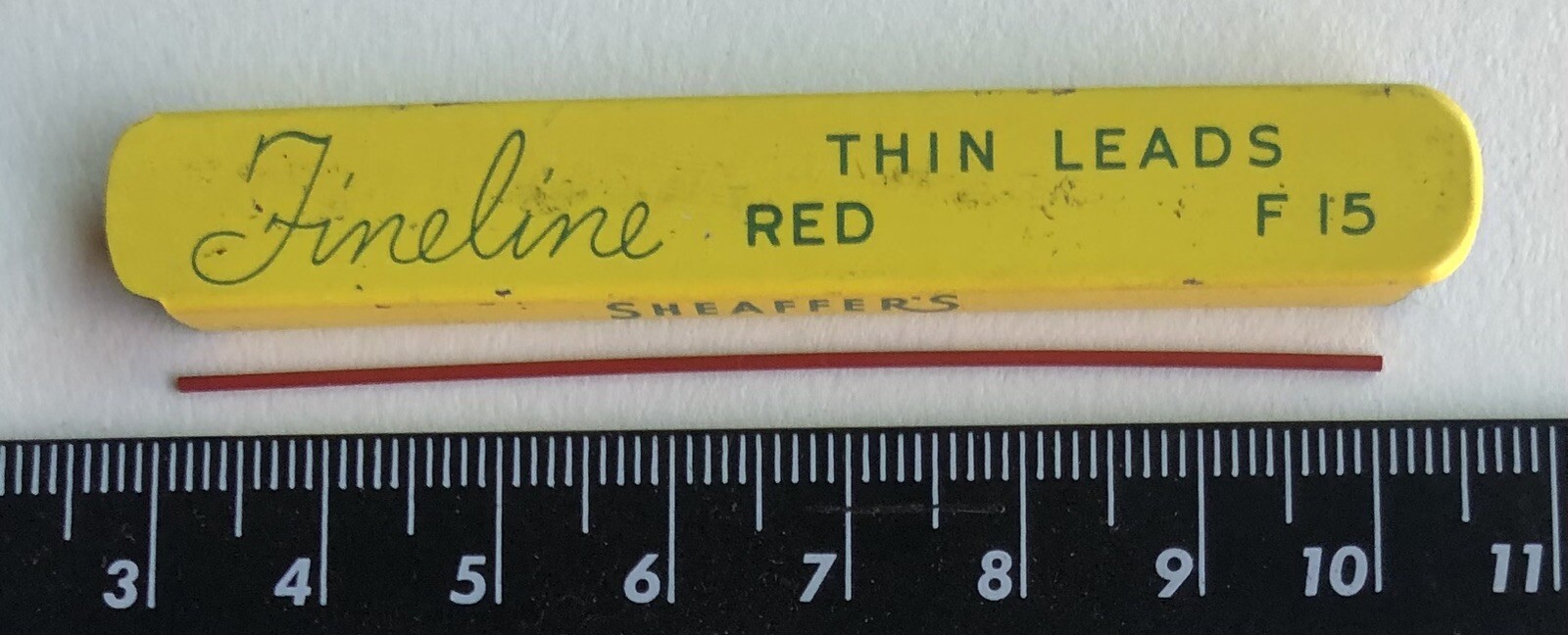 Vintage SHEAFFER Fineline Mechanical Pencil Lead RED .9mm Metal 8pk Tin USA