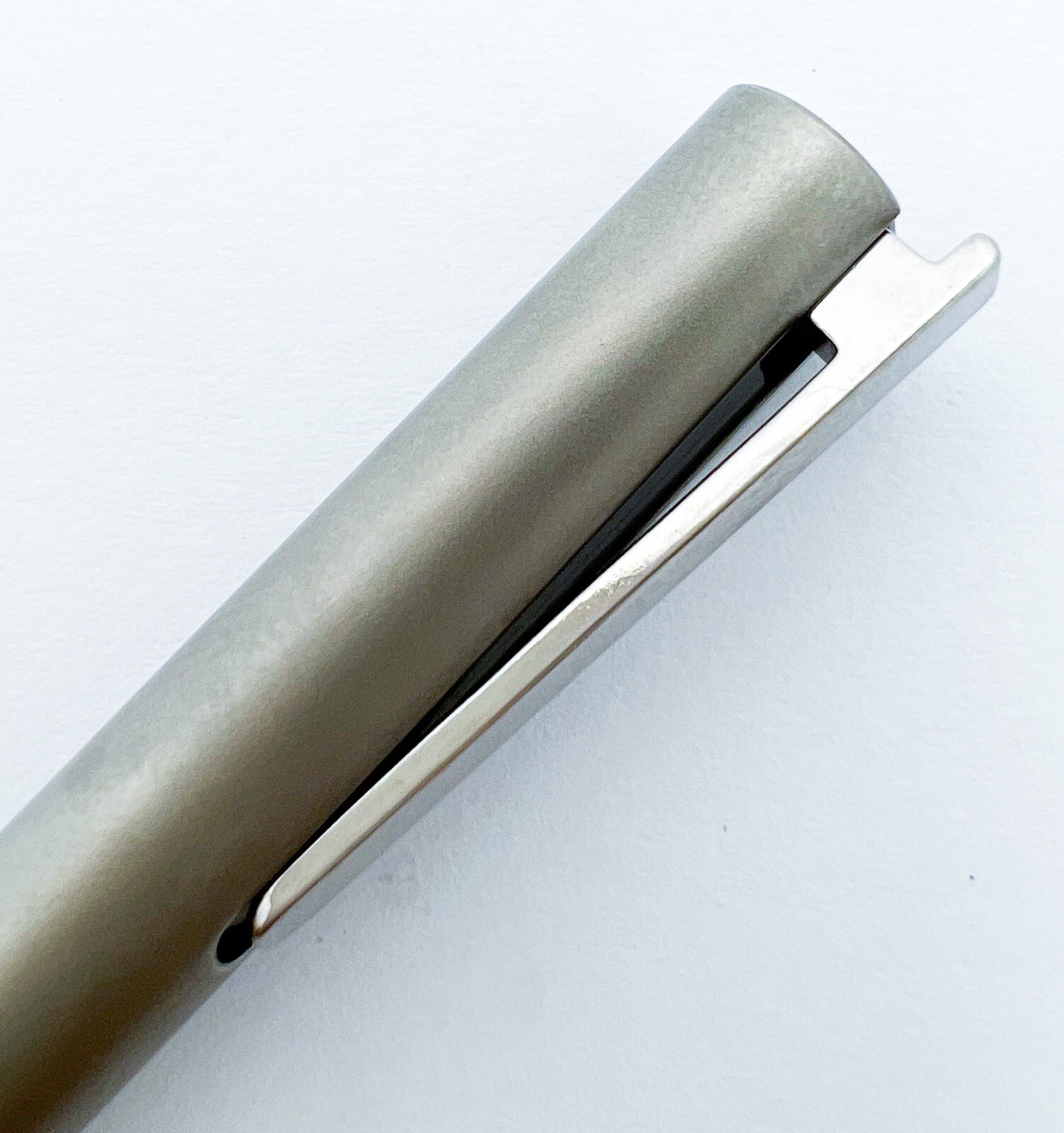 New Platinum Platinum Z mechanical Pencil Twist Retractable Tip MoMA Design