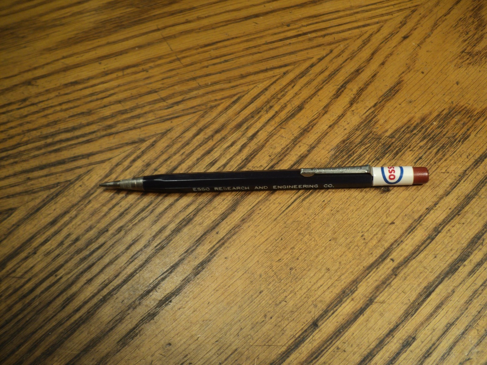 Vintage Durolite Mechanical Pencil Esso Research & Engineering 5-1/2″ Long P