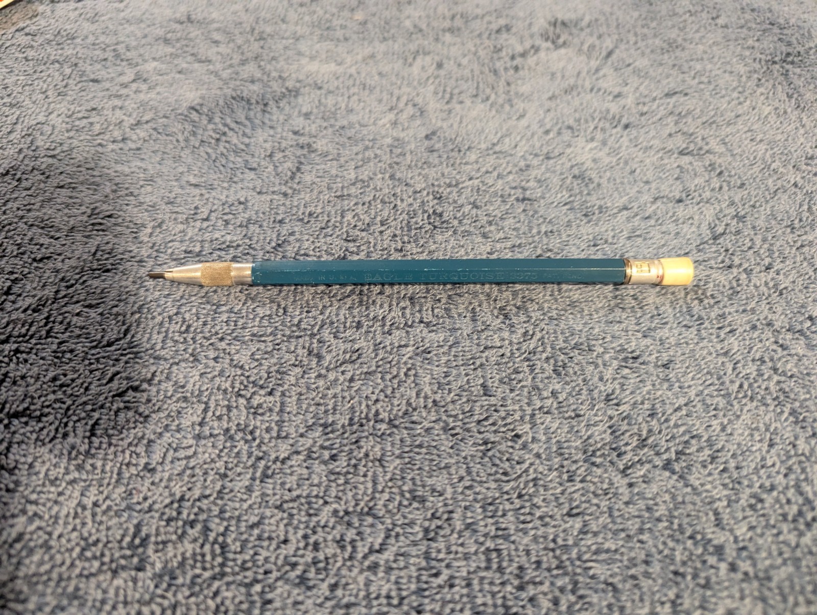 Eagle Turquoise 3375 Lead Holder