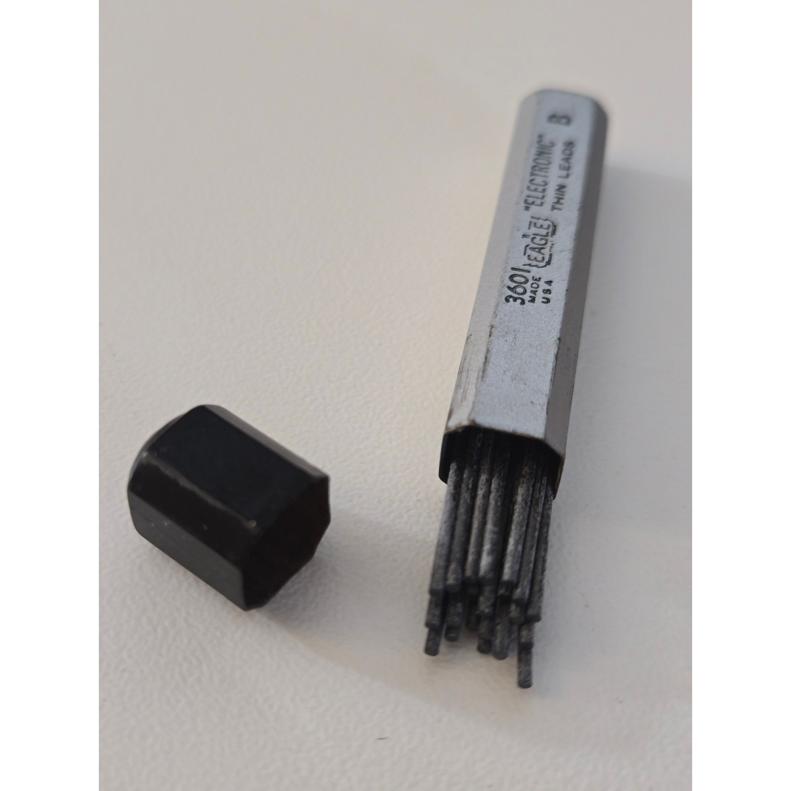 Eagle 3601 Electronic Leads B 22 Count