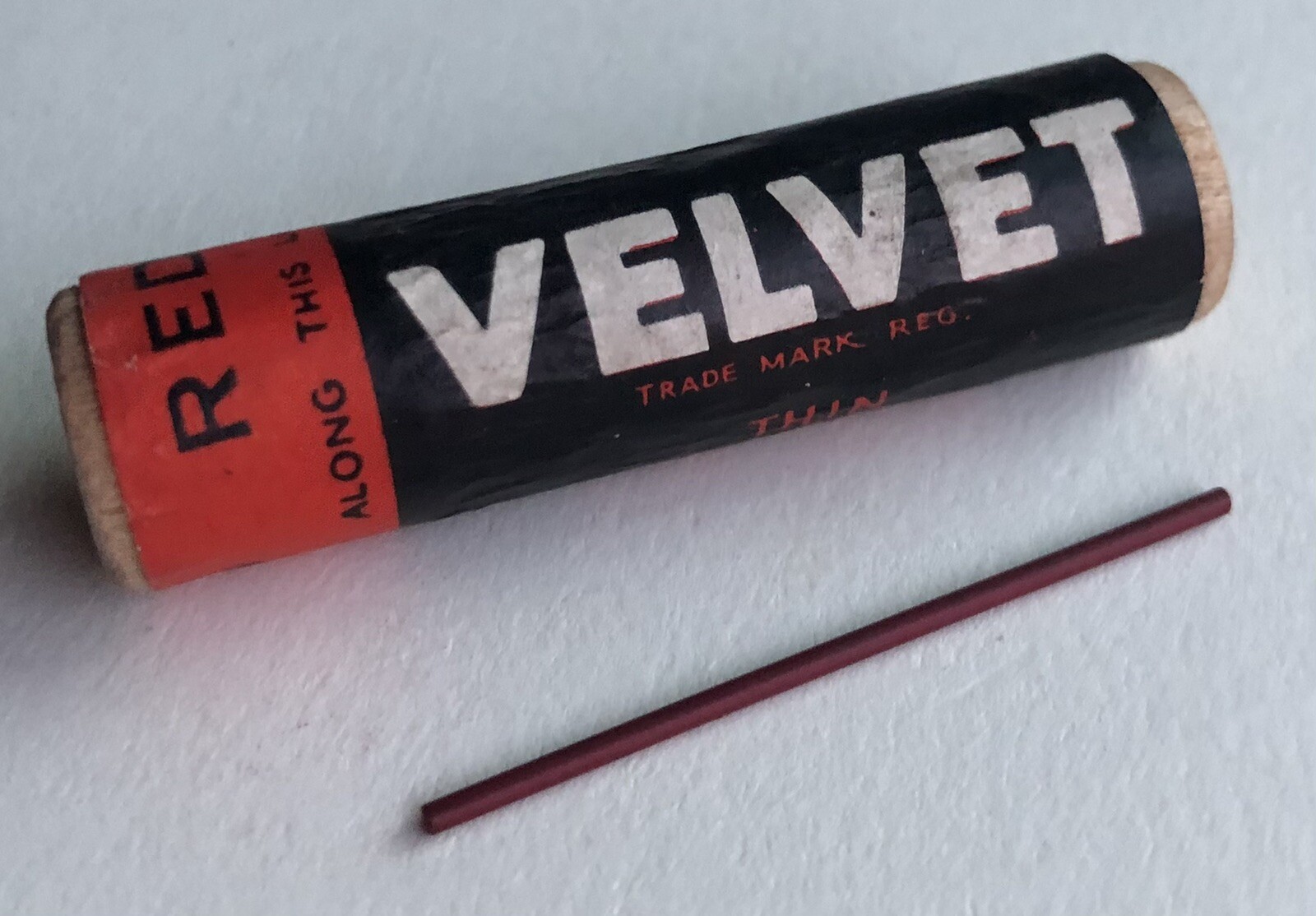 Vintage Velvet Mechanical Pencil Lead Red 1.18mm 1-3/8″ NOS Wood Tube 12pk USA