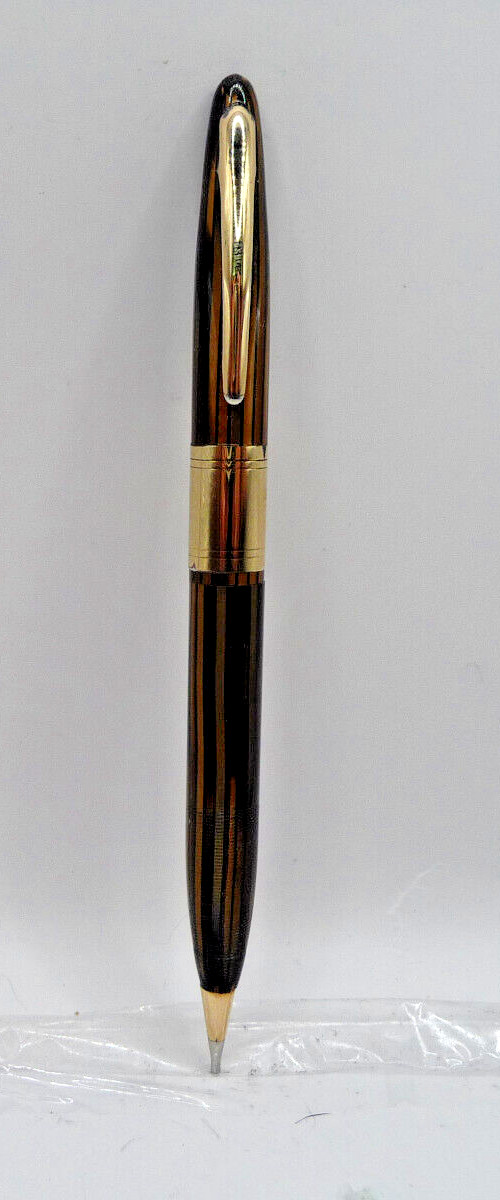 Sheaffer Vintage Wide Gold Band 0.9 mm Pencil– Brown–working