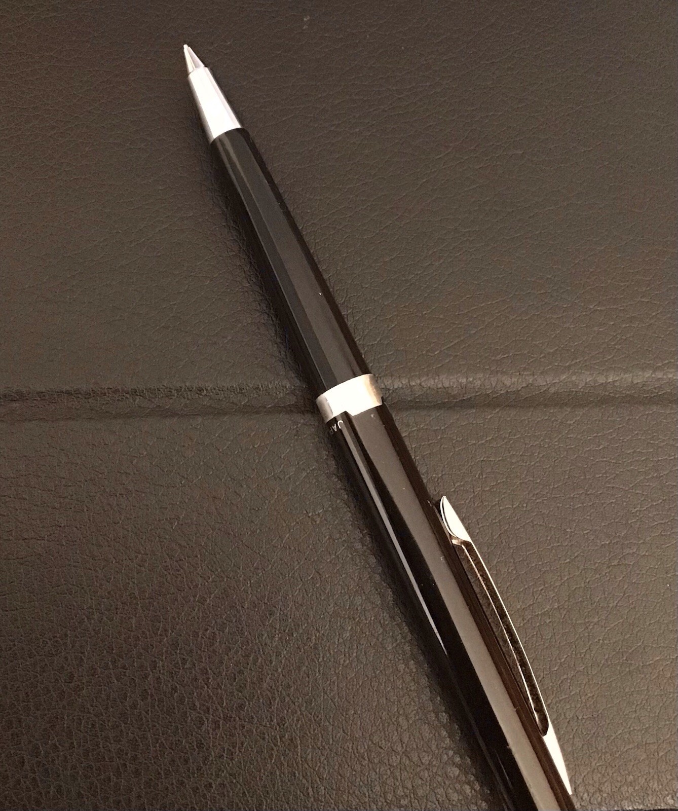 Pentel 5 Mechanical Pencil 0.5 mm Ribbed Plastic Barrel Japan (used) w 3 lead