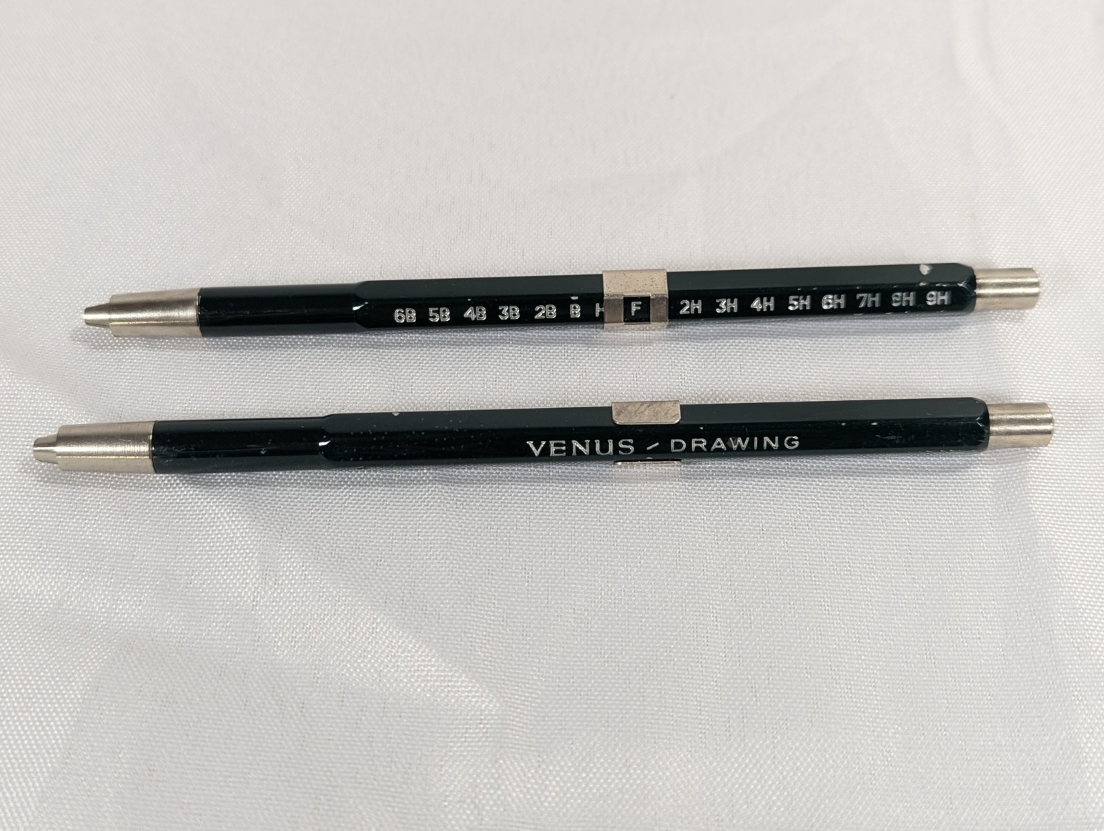 2 Vintage Venus Drawing Drafting Leadholders w/Venus Lead No 842 H & F