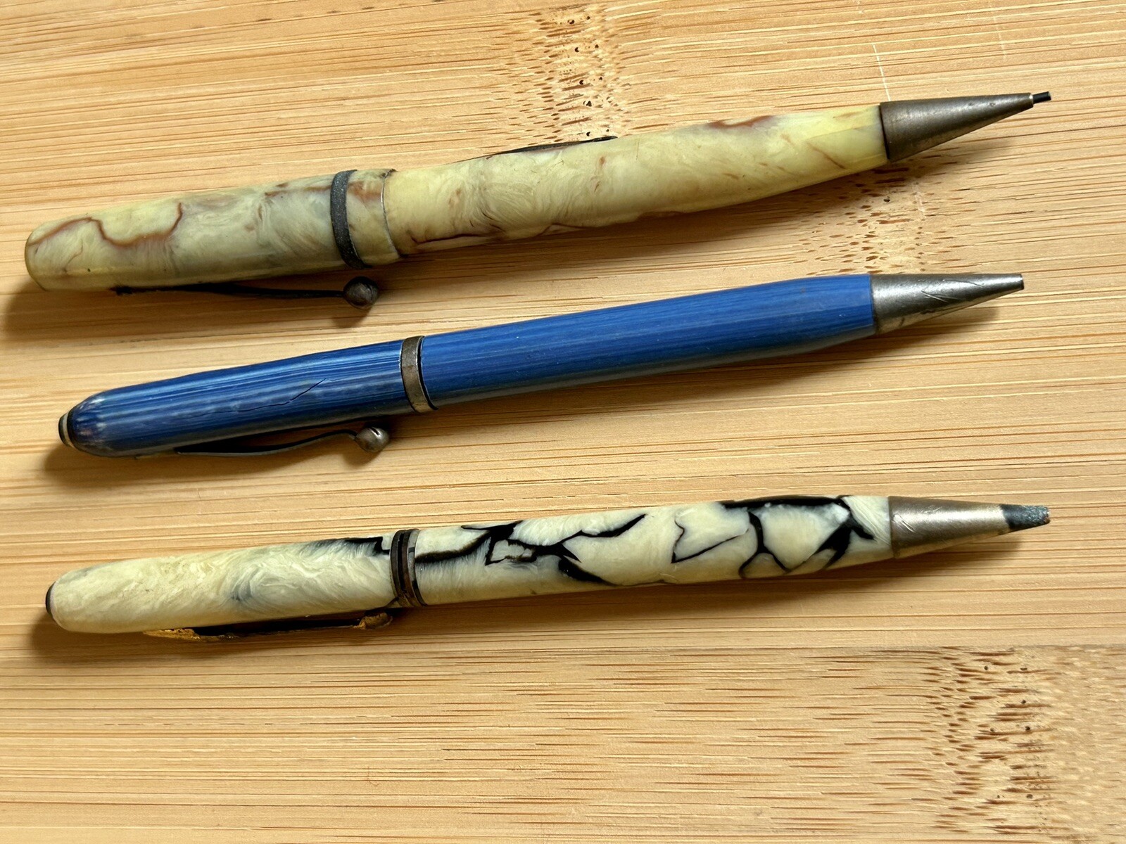 Wearever Mechanical Pencil Marbled Bakelite fountain pen lot of 3