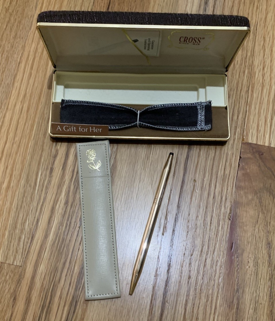 CROSS Ladies 14kt Gold Filled Rose Design Pen With Gold Trim