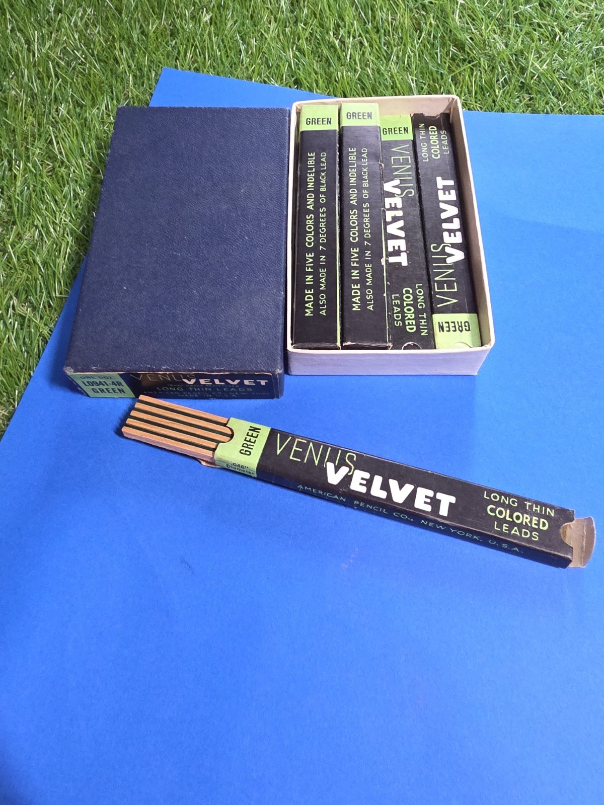 11 Boxes Vintage nos VELVET Mech. Pencil Leads ~ 4″ GREEN .046 1.18mm