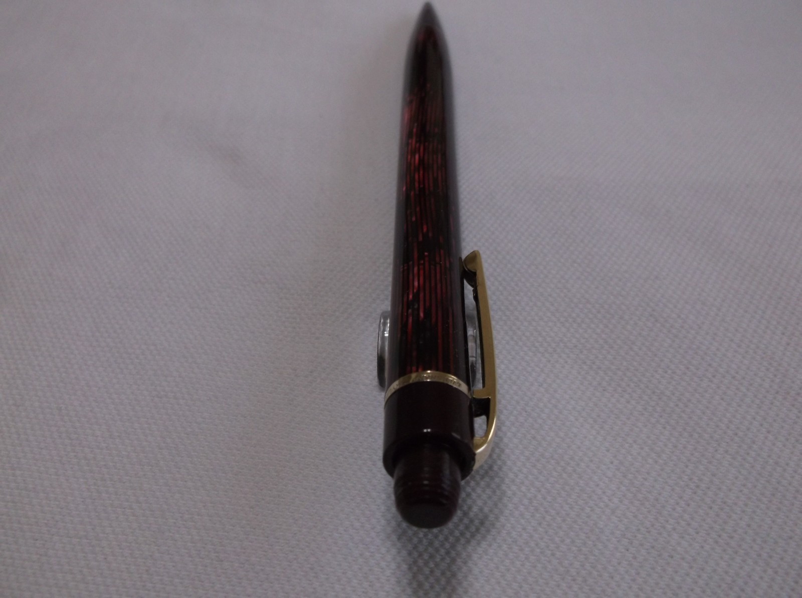 VINTAGE EVERSHARP SKYLINE RED STRIPE MOIRE MECHANCIAL PENCIL / 1.1 mm LEAD