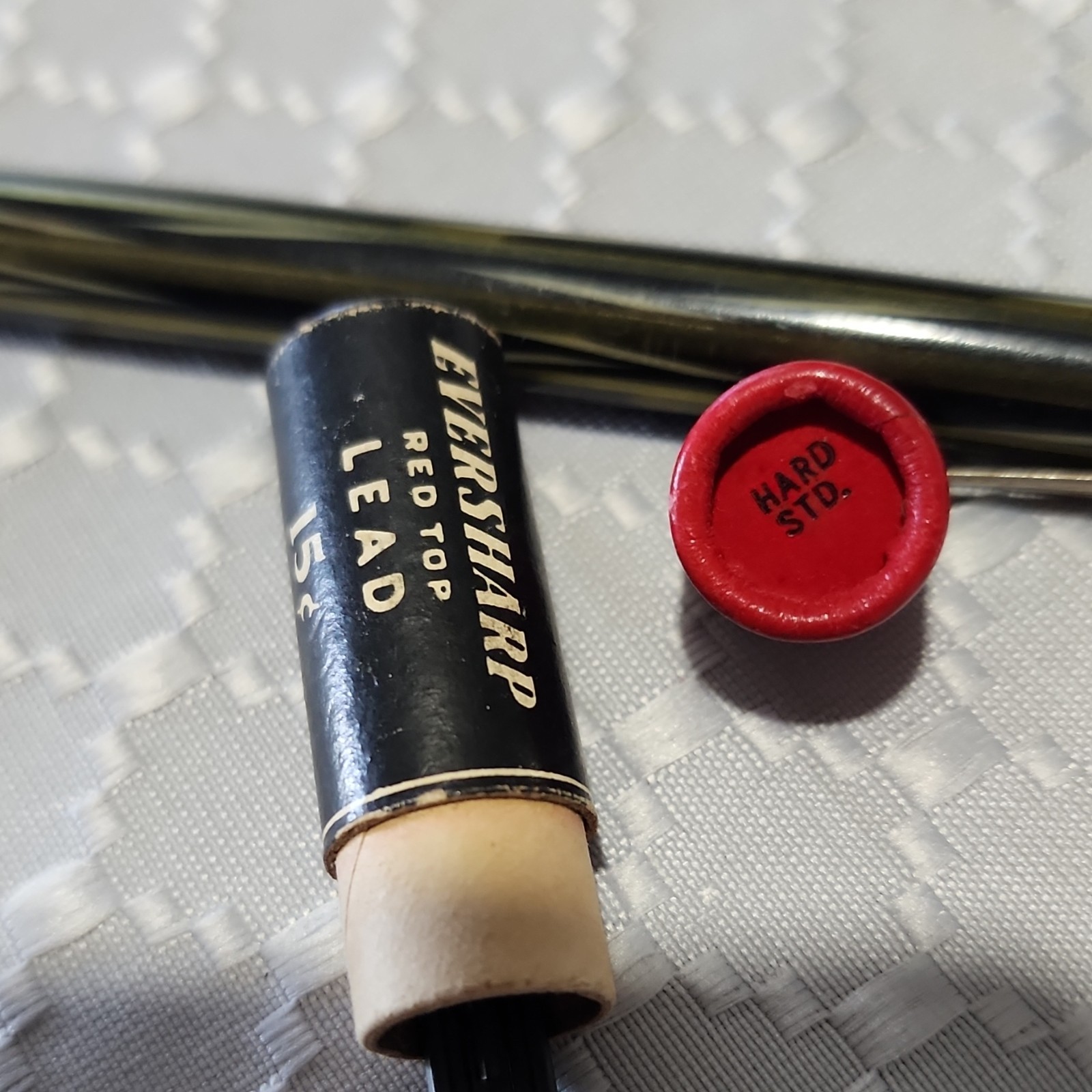 Eversharp Vintage Clutch Pencil Retractable Tip Red Top Lead Hard Std. 1/4″