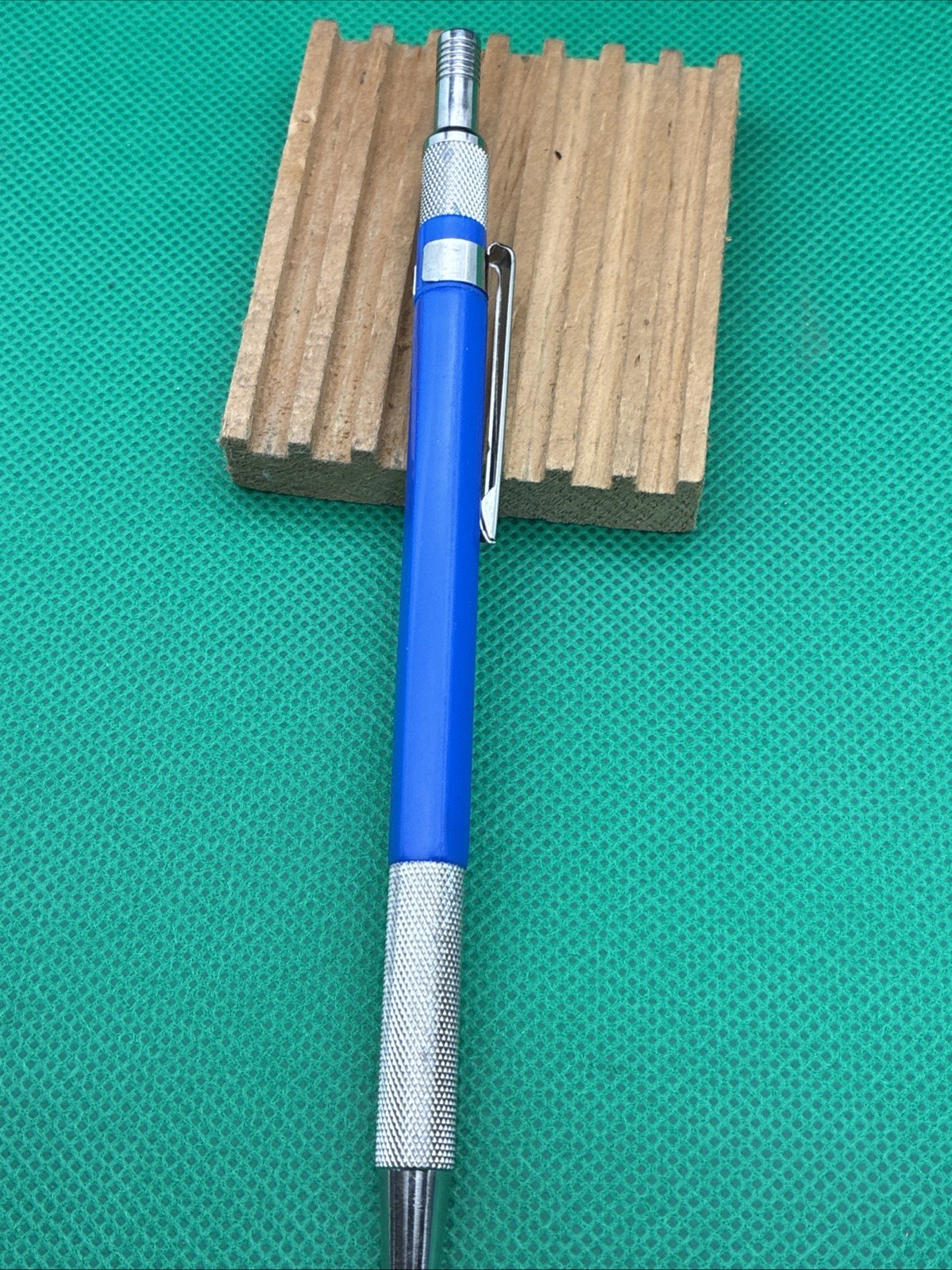 Vintage NOS Helix 37047 mechanical drafting pencil 2mm Lead Holder
