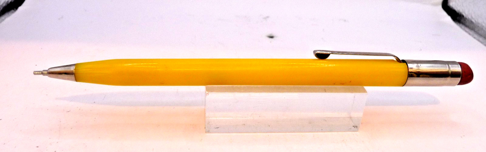 Scripto Vintage White Round Barrel 0.9 mm Pencil–fixed sleeve–working