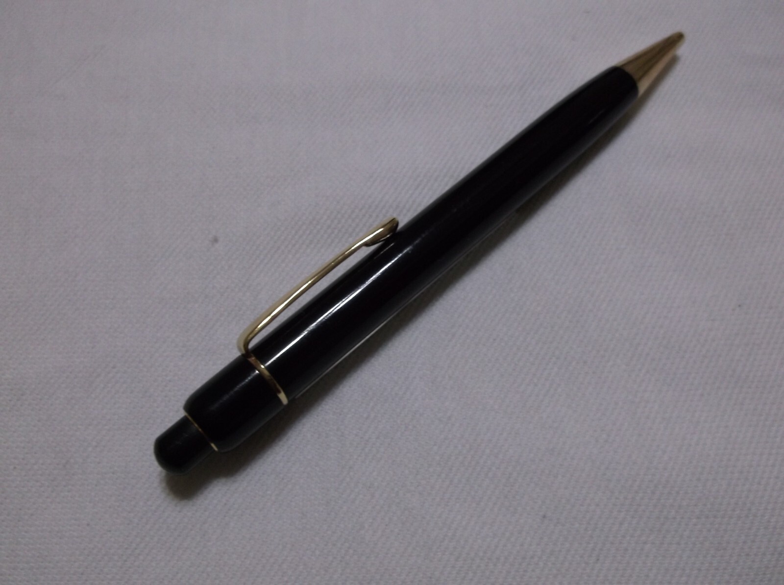 MONTBLANC PIX # 392 BLACK MECHANCIAL PENCIL / 1.18 mm lead