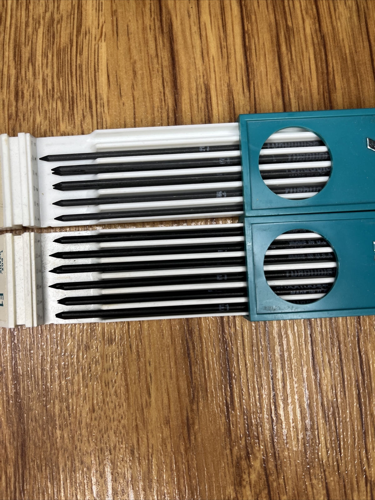 VINTAGE MECHANICAL PENCIL DESK SANFORD TURQUOISE 20 DRAWING LEADS E1 02402