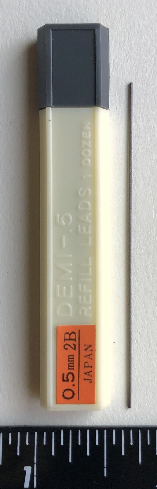 Vintage MITSUBISHI Mechanical Pencil Lead 2B VERY SOFT .5mm Demi NOS 12pk Japan