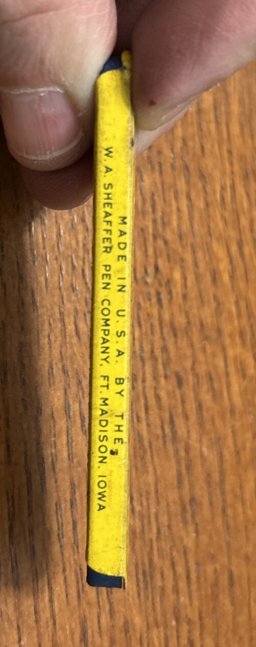 VINTAGE SHEAFFER’S FINELINE THIN LEADS Red F15 Tin,fineline Thick Lead R15