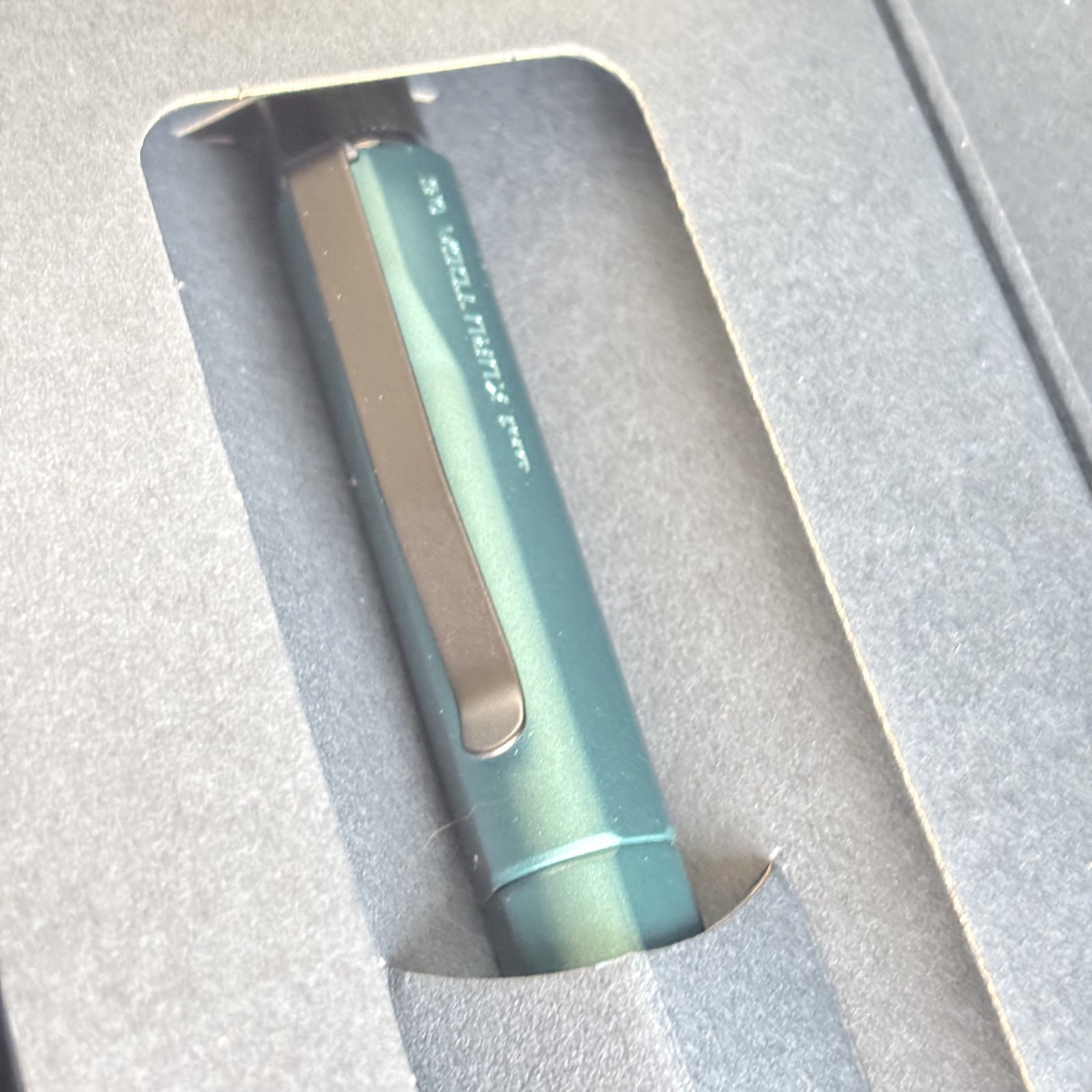 Uni Kuru Toga Dive 0.5mm Mechanical Pencil Dense Green NEW Kurutoga Japan