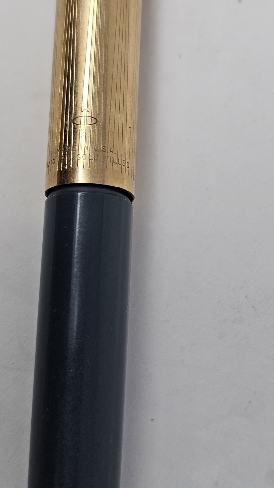 “PARKER * 1/10 12K GOLD FILLED…” Grey/Gold Trim Cap-Act. Working Mech Pencil