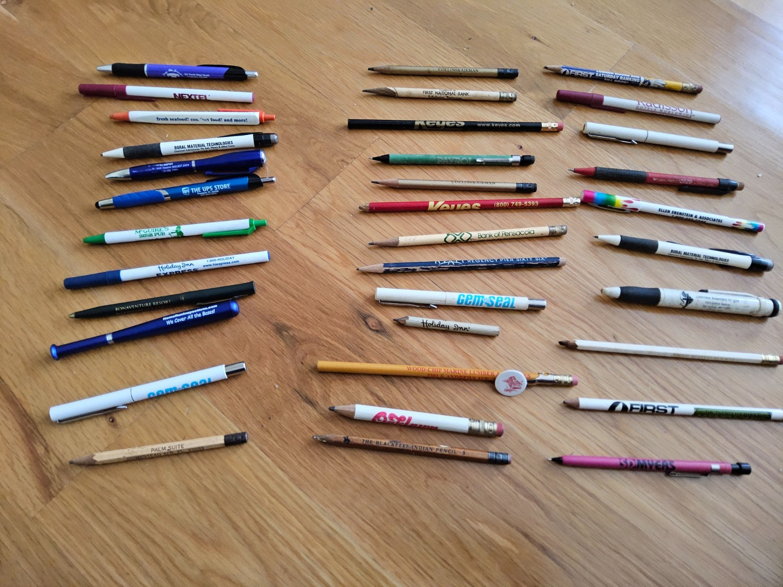 Lot Of 37 Vintage Pens & Pencils Advertising Pens And Pencils