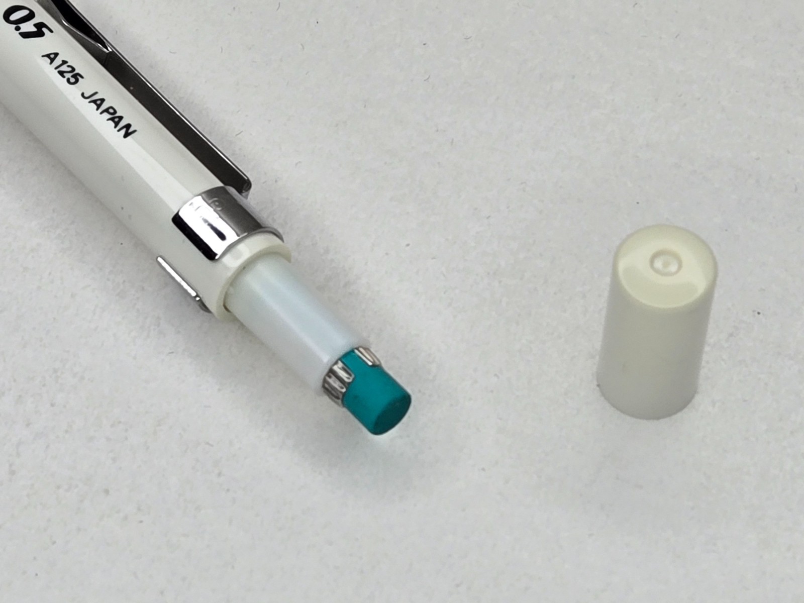 White PENTEL SHARPLET-2 ~ 0.5 mm Lead ~ A125 Japan ~ NEVER USED ERASER!!