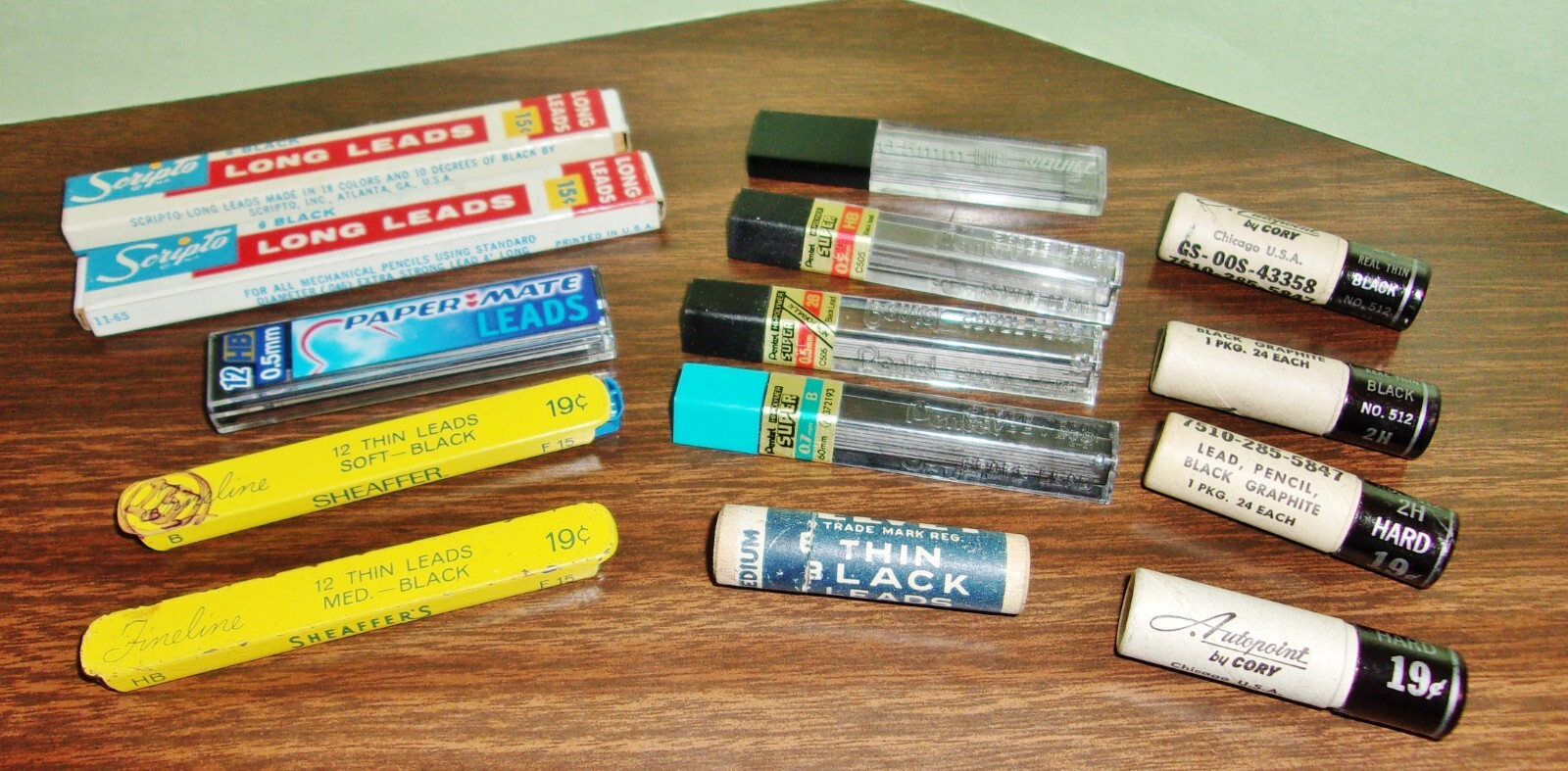 Vintage Mixed Lot of Lead – Scripto – Cory Autopoint – Blue Band Velvet- Pentel