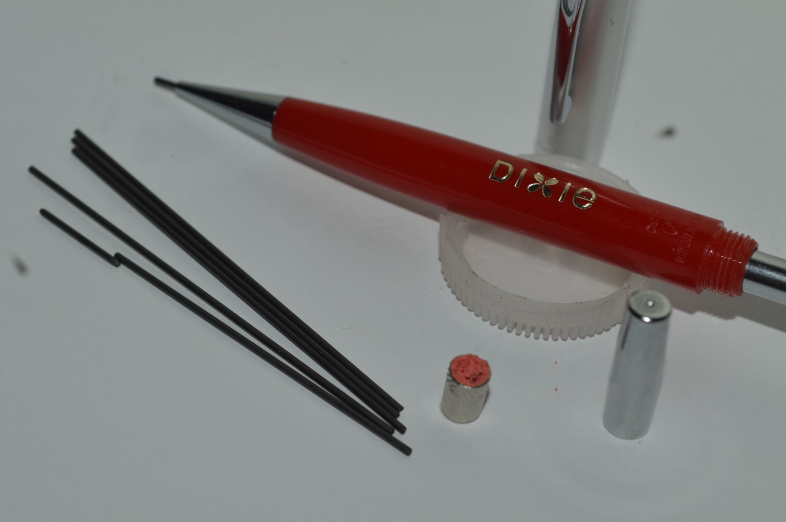 PLATINUM M30 Mechanical Pencil 0.9mm Dixie Cups Promo Red 1960’s Excellent