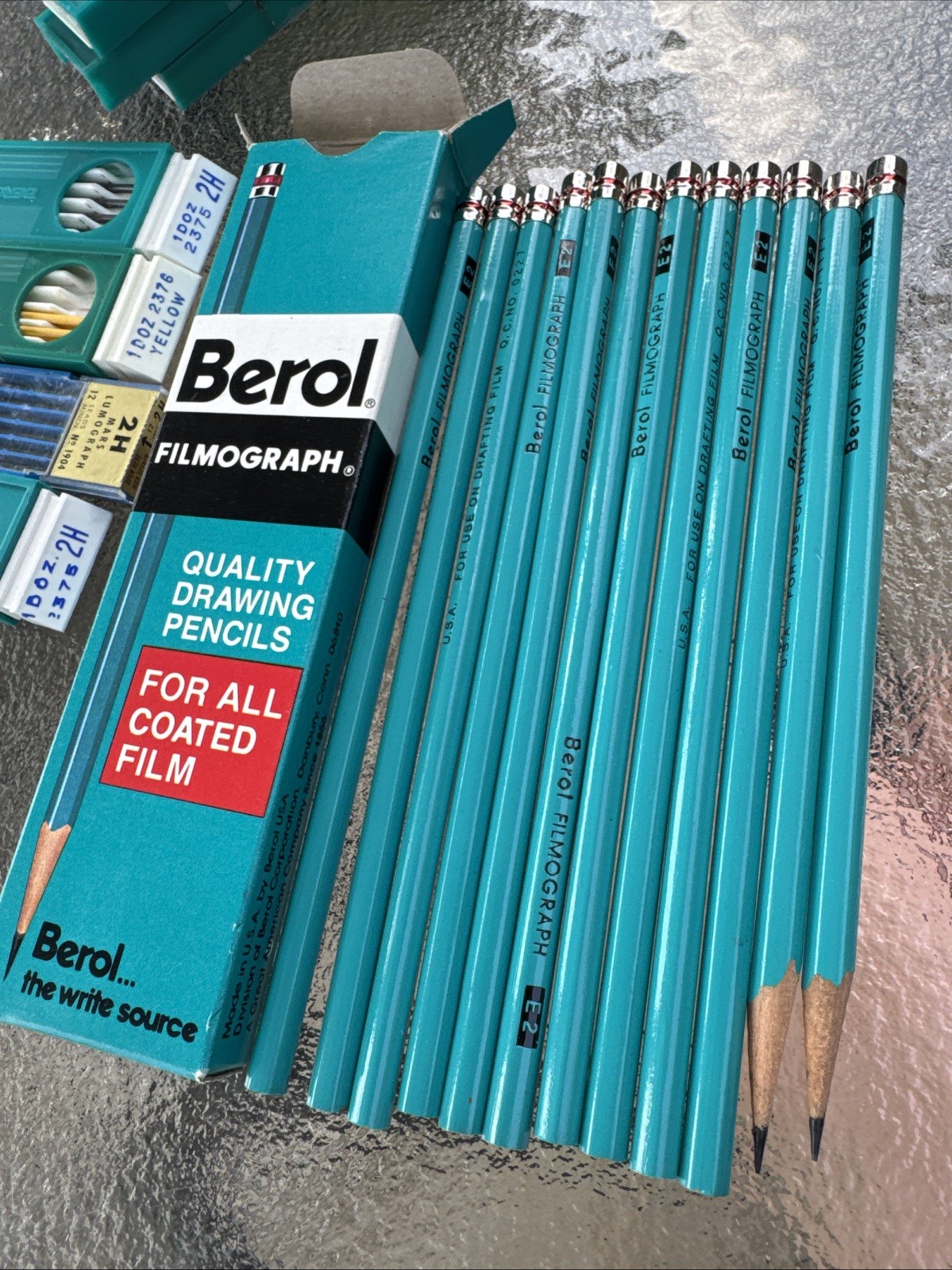 Lot Vintage Berol Turquoise Drawing Leads 21 Box F HB H 2H-6H E0-E4 Red Yellow