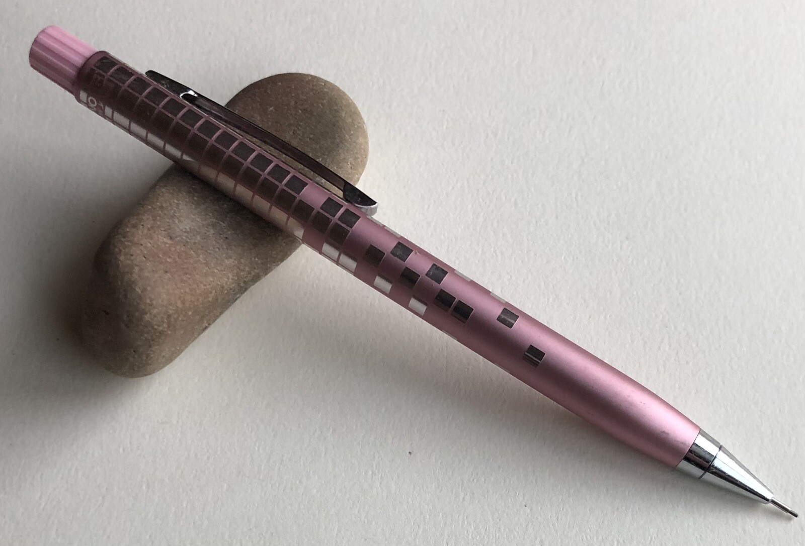Vintage TOMBOW MONO M16 Mechanical Pencil .5mm Lead Pink Metal NOS Japan